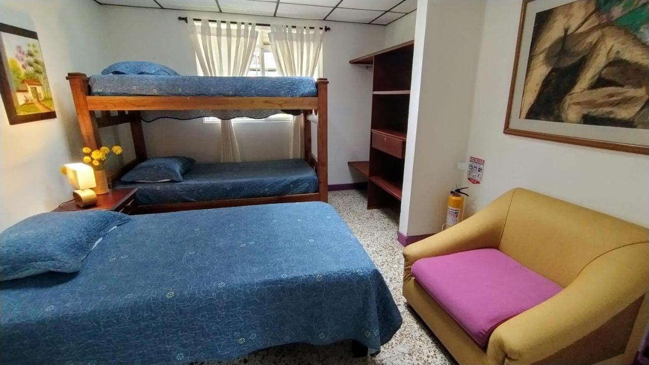 La Acuarela, Posada De La Monita Pereira Εξωτερικό φωτογραφία
